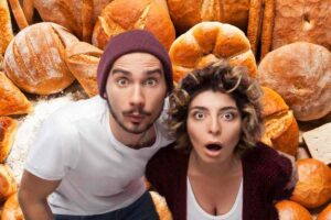 Pane e persone stupite